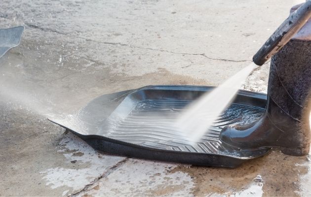 4 Tips for Cleaning and Maintaining Rubber Car Mats