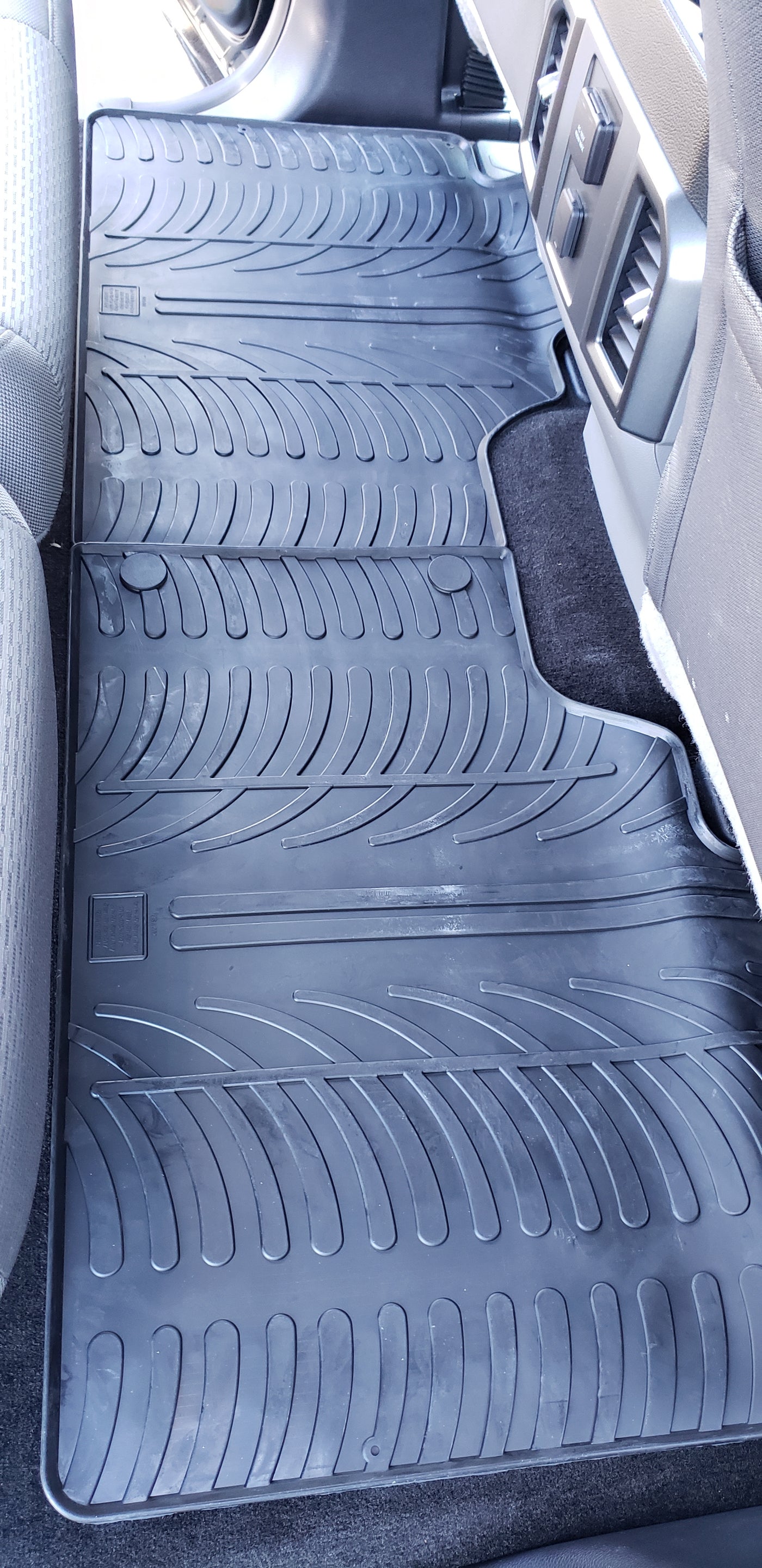 GledringUSA custom floor mats for Ford F-150 Super Crew 2015-2025 & F-150 Raptor 2017-2020 (Carpet Floor, W/out Tool box)